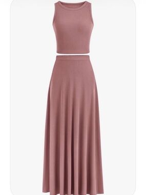 NWT Ribbed Mauve Two-Piece Maxi Skirt Set